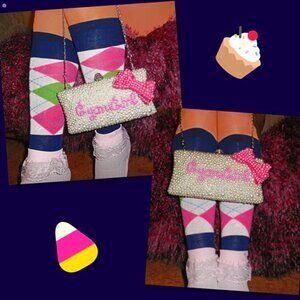 Pink & White Beautiful Pearl Bow Clutch